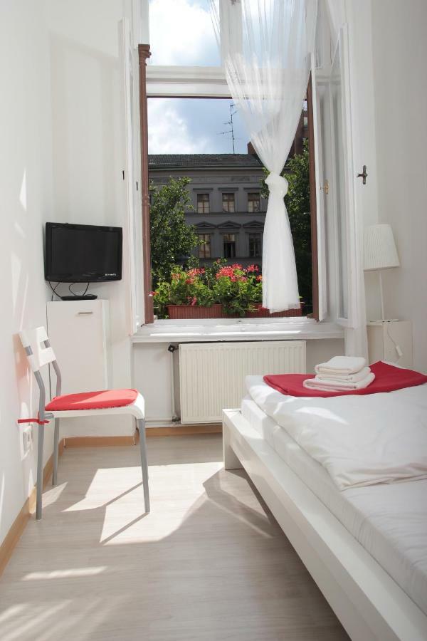 Gaestehaus City Stop Berlin Berlim Exterior foto